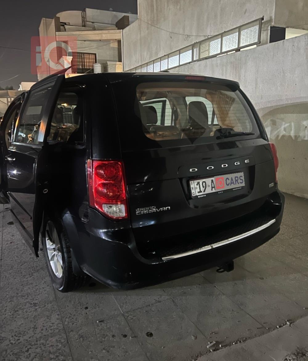 دودج جراند كارافان